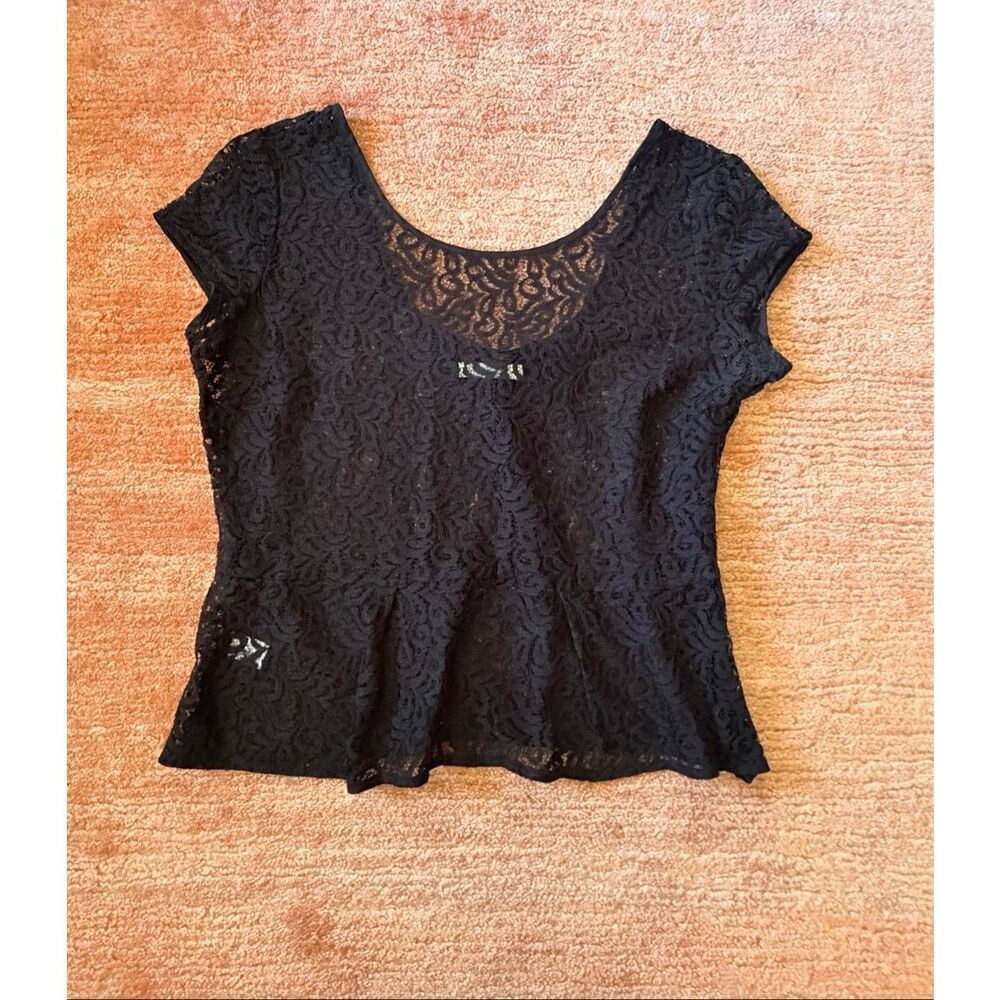 Hinge Black Lace Top Bow Back Size L Stretch